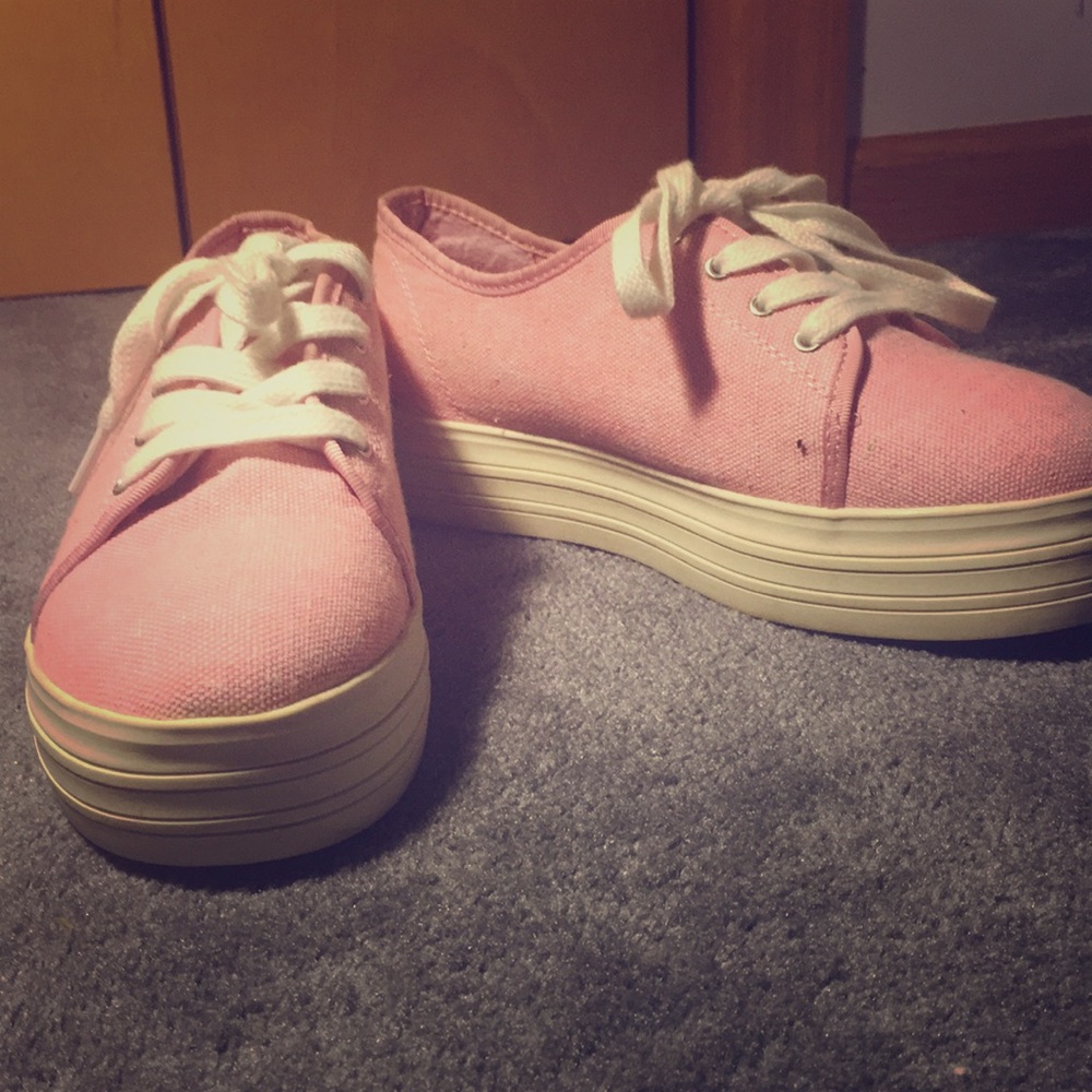 Dirty Landry Plat forms